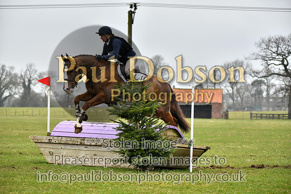 xc2_1568r