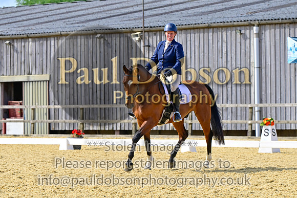 _1669869