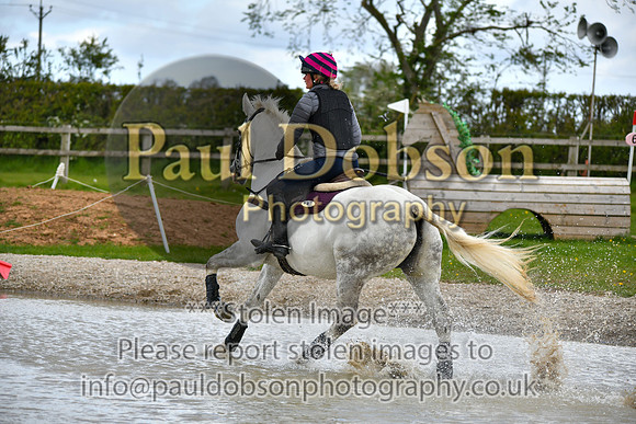 xcr_1564r