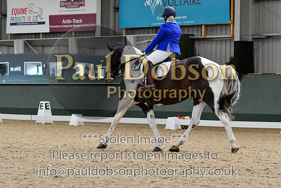 022_7585